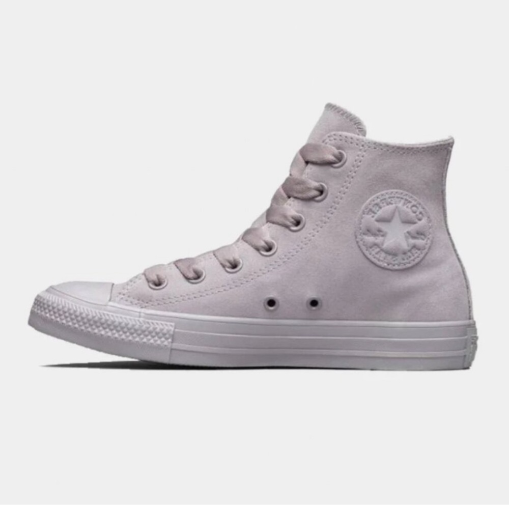 NWOT Converse Mono Hi Top Suede